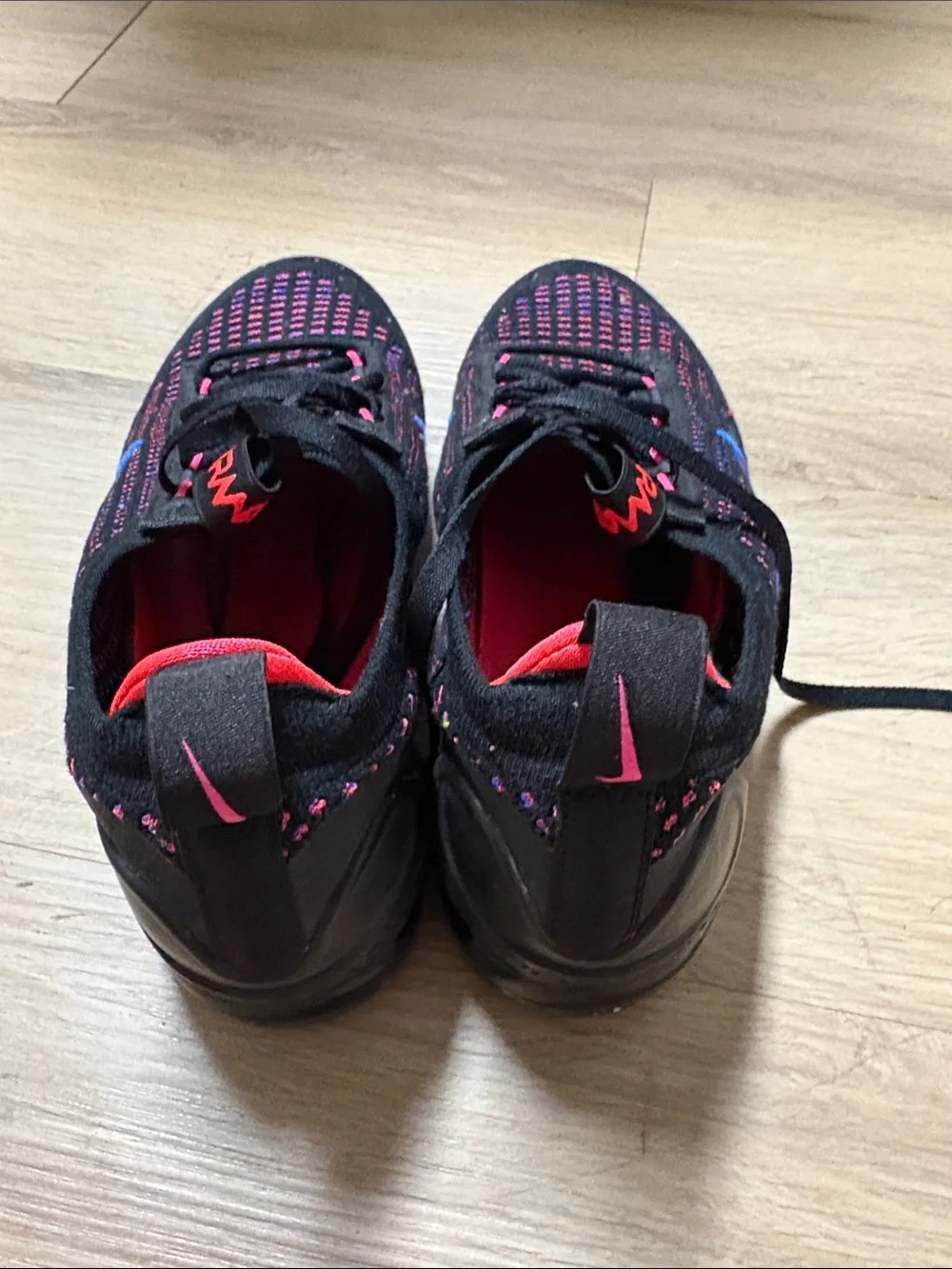 Nike Women's Black Pink Purple Knit Sneakers